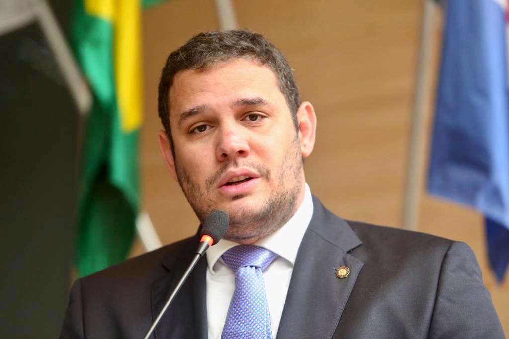 Eriberto Rafael homenageia Polícia Civil pelo aniversário de 206 anos