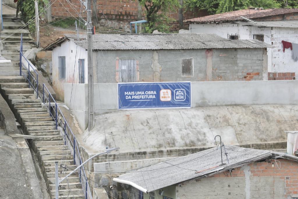No Recife, moradores da Várzea são beneficiados com encosta 