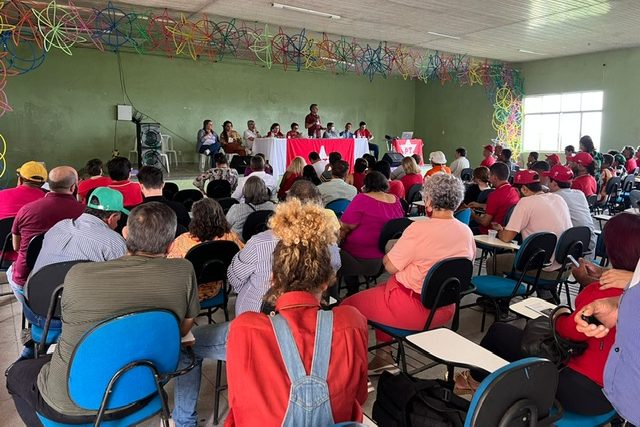 PT fortalece bases políticas em encontros regionais