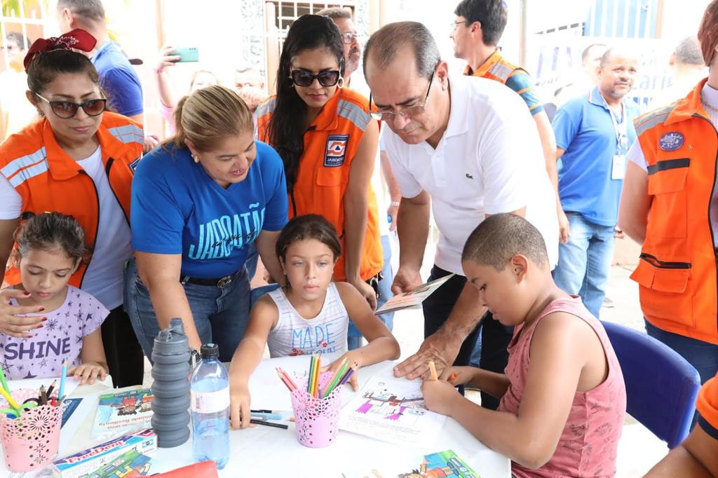 Mano Medeiros acompanha Caravana Mais Jaboatão