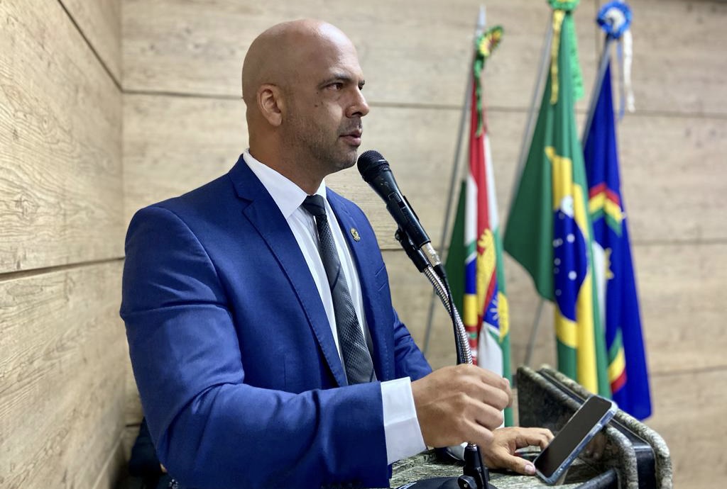 Anderson cobra políticas públicas para animais atropelados em Caruaru