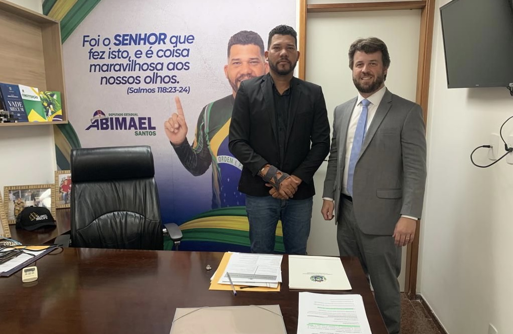 Abimael Santos anuncia apoio a Eduardo Porto para a vaga do TCE