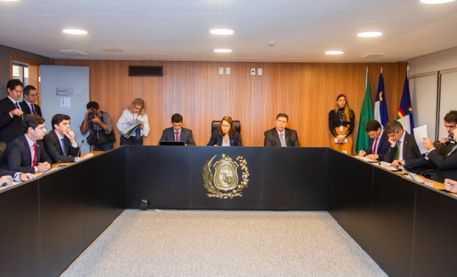 Comissões da Alepe aprovam projeto de empréstimos para o Estado