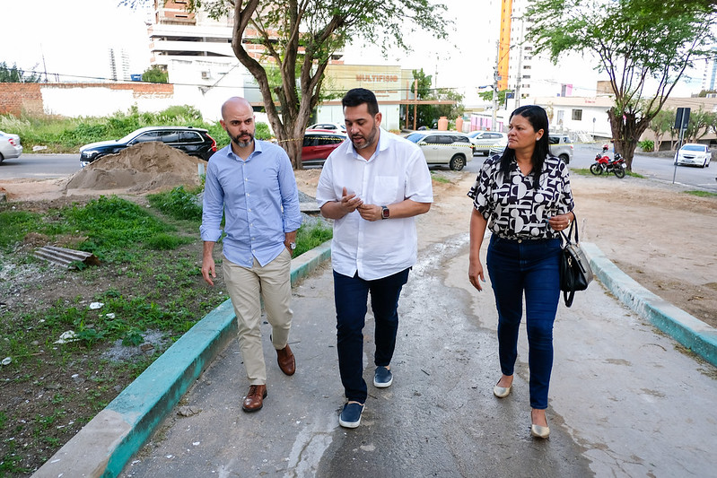 Romero conhece futuras instalações do Hospital Memorial do Agreste