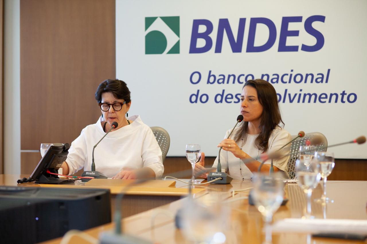 Raquel assina contrato com BNDES para viabilizar avanços no abastecimento de água e saneamento