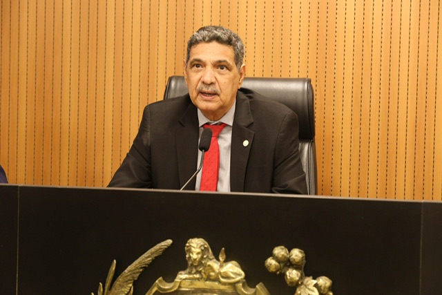 João Paulo convida bancada federal para debater Transnordestina