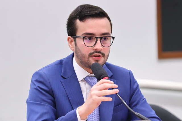 Lula da Fonte conduz audiência pública para debater ampliação do PAA