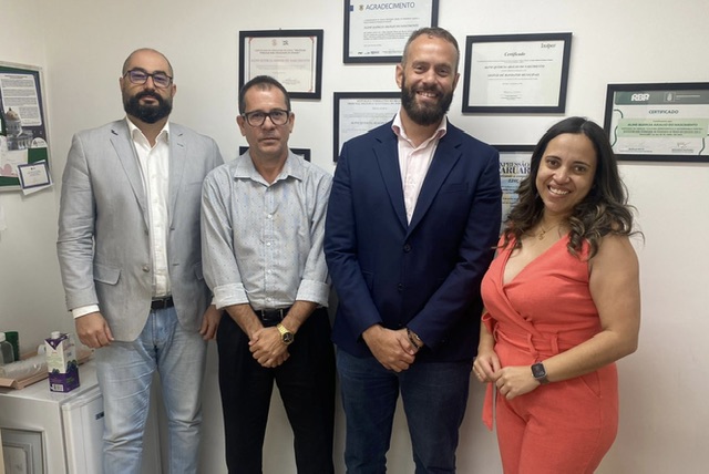 Aline Nascimento recebe representantes do Governo do Estado no seu gabinete