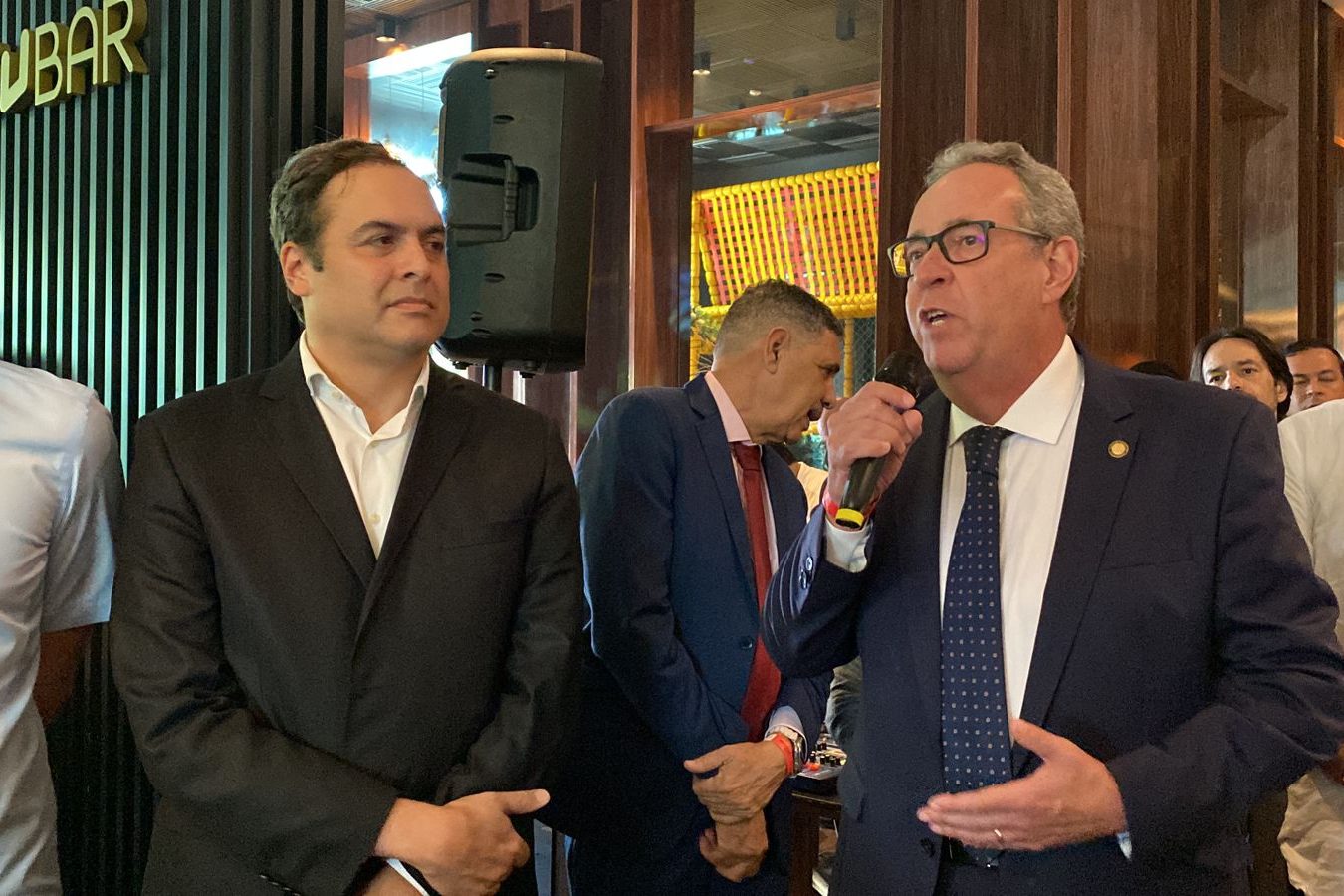 Deputados do PSDB em almoço para “celebrar” Paulo Câmara