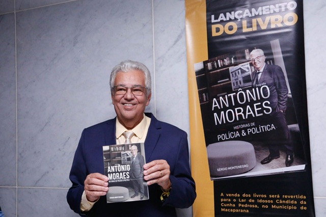 Livro sobre o deputado Antônio Moraes é lançado na Alepe