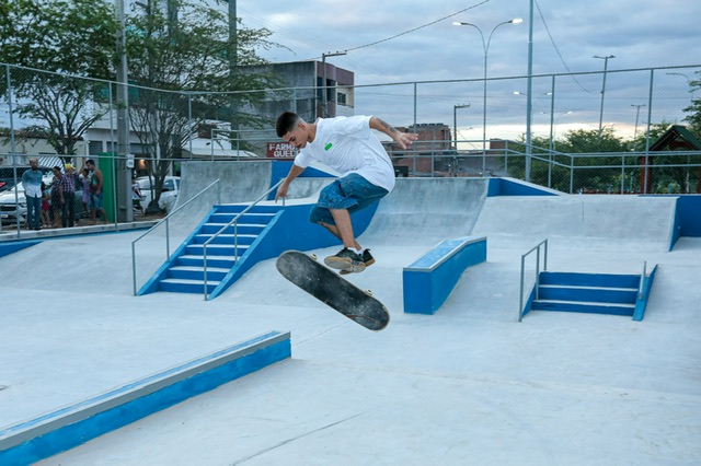 Aline Nascimento comemora entrega do Parque Linear Pinheirão