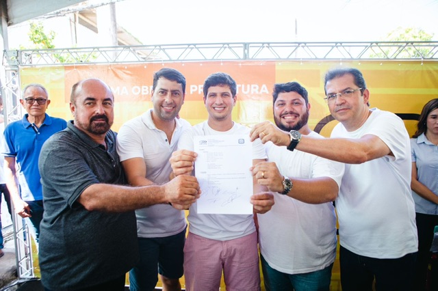 João Campos anuncia obra de pavimentação e drenagem no Ibura