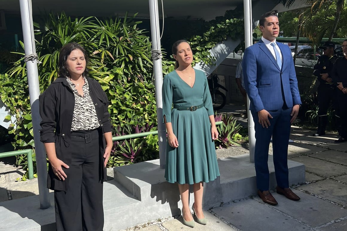 Ao lado de Rodrigo, Raquel participa do aniversário de Caruaru