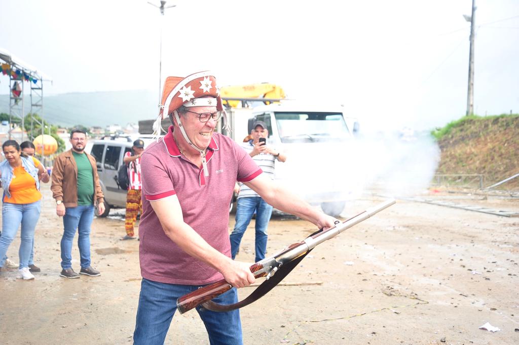 Álvaro Porto participa do Encontro de Bacamarteiros de Bonito