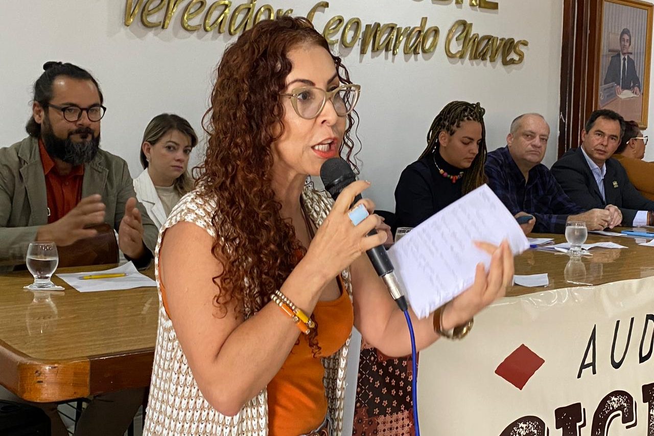 Vereadora cobra gestão sobre postura de secretário de Caruaru