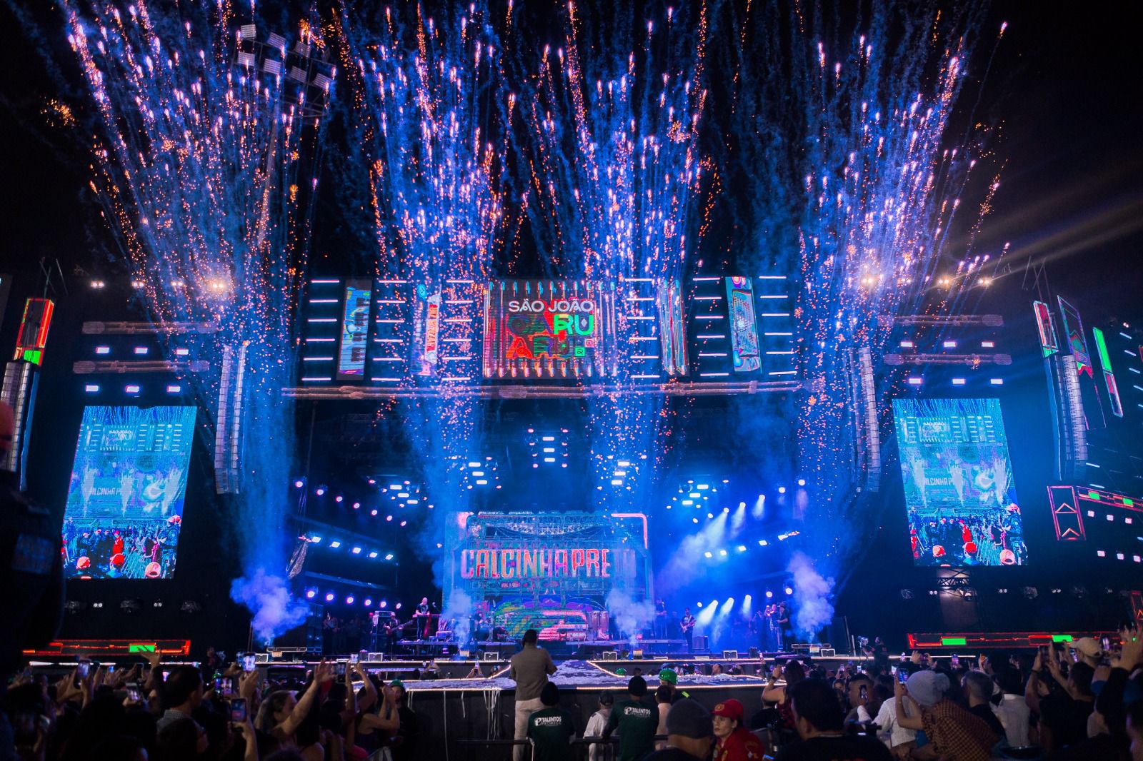 Fim de semana com grandes atrações no São João de Caruaru