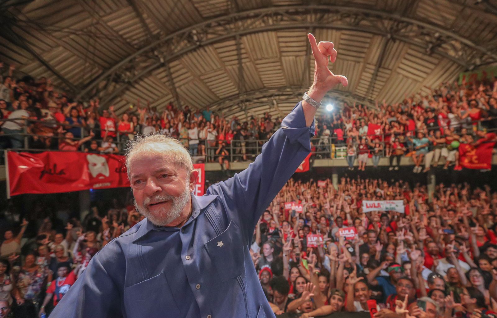 PT cobra de R$ 300 a R$ 5 mil por ingresso de arraiá com a presença de Lula