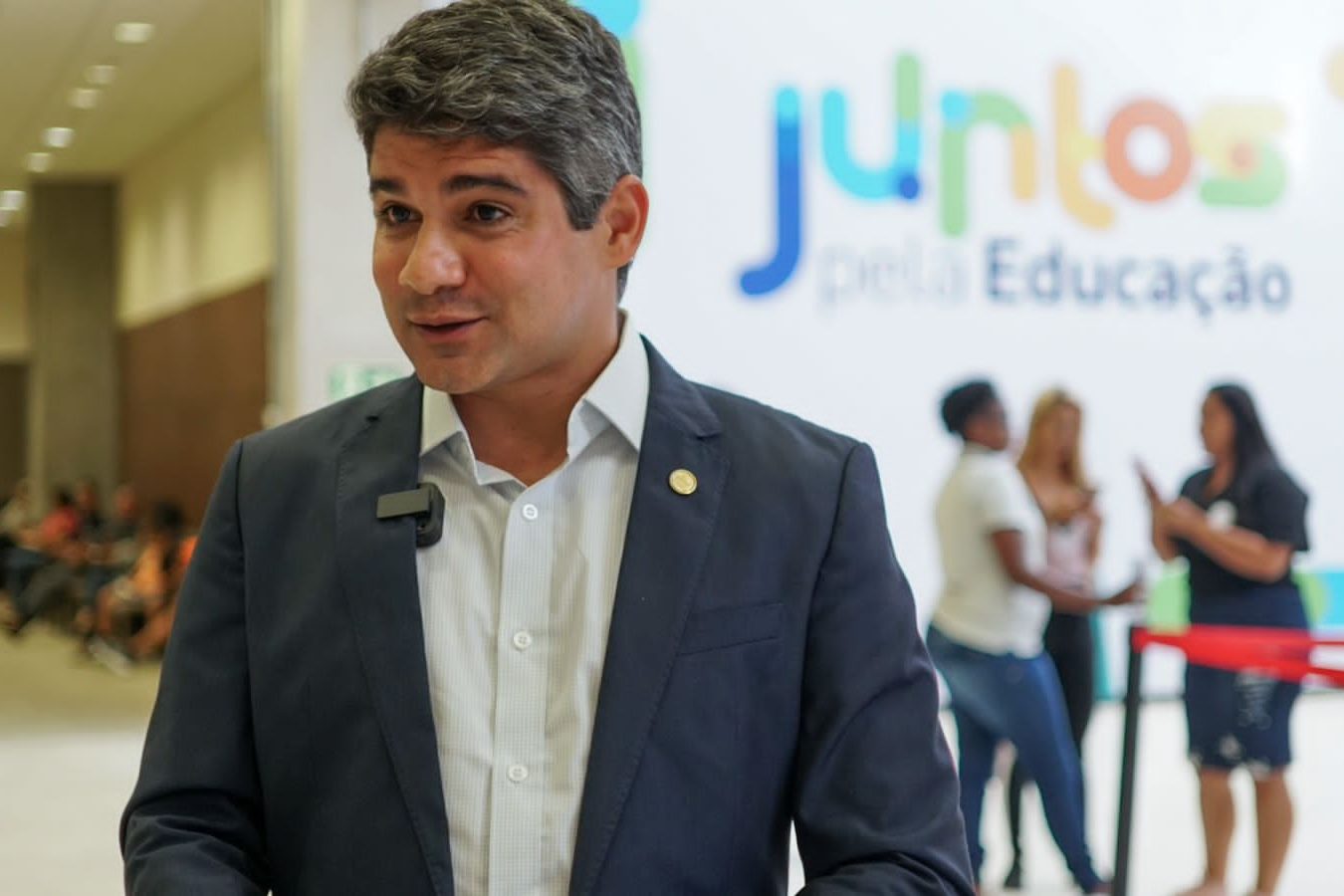 Renato Antunes destaca o Juntos pela Educação como momento histórico para Pernambuco