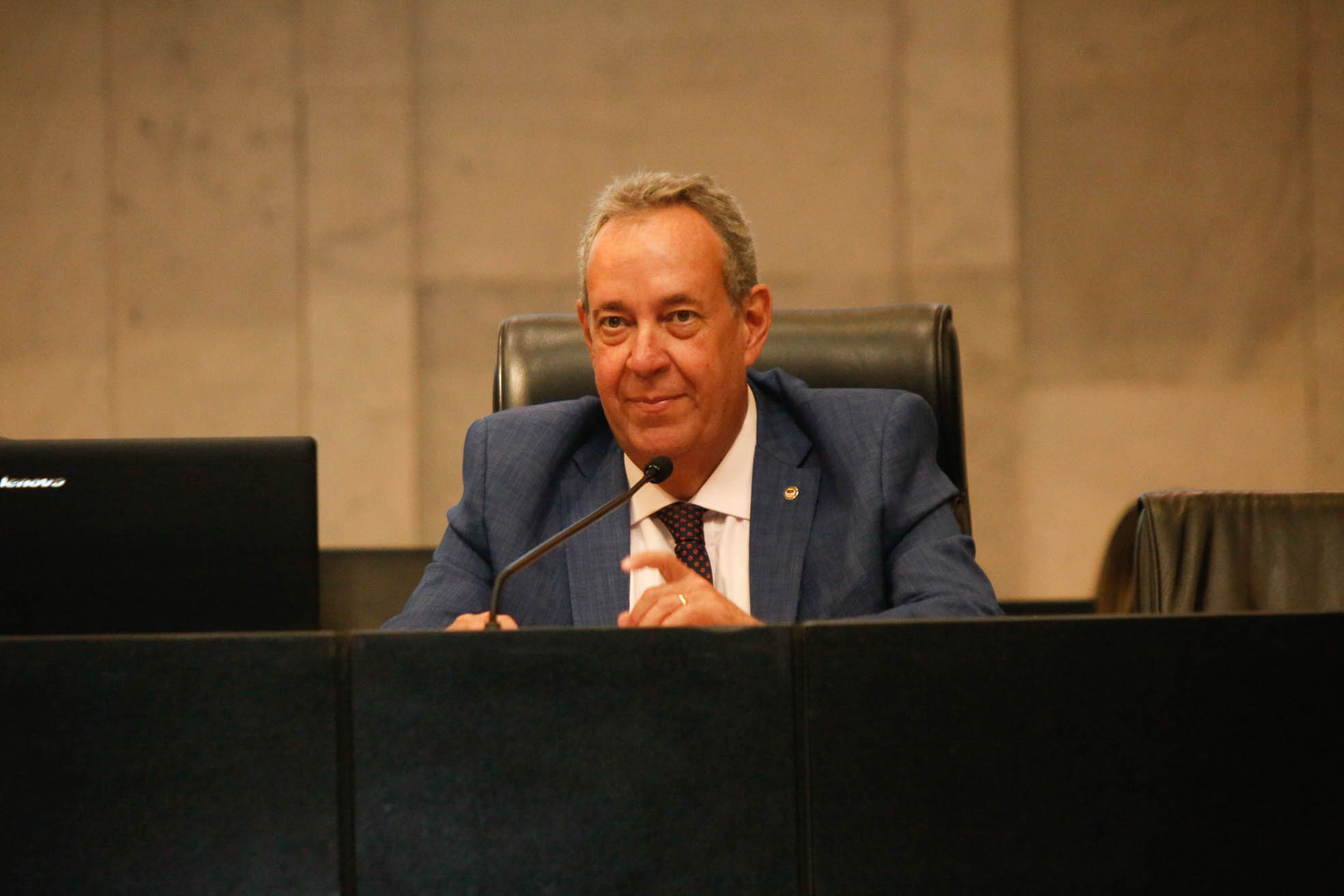 Álvaro Porto apresenta projeto para controle e erradicação do peixe-leão