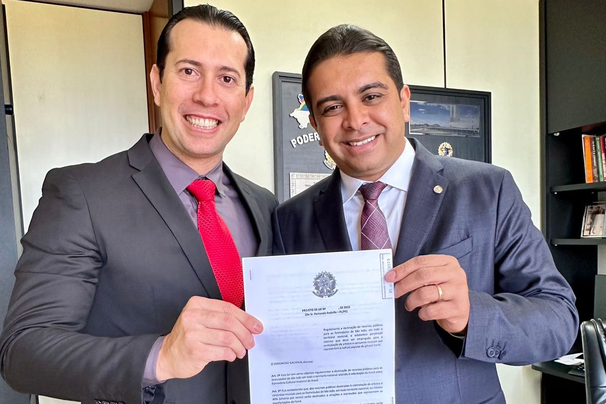 Fernando Rodolfo lança projeto que regulamenta recursos para o São João no Brasil