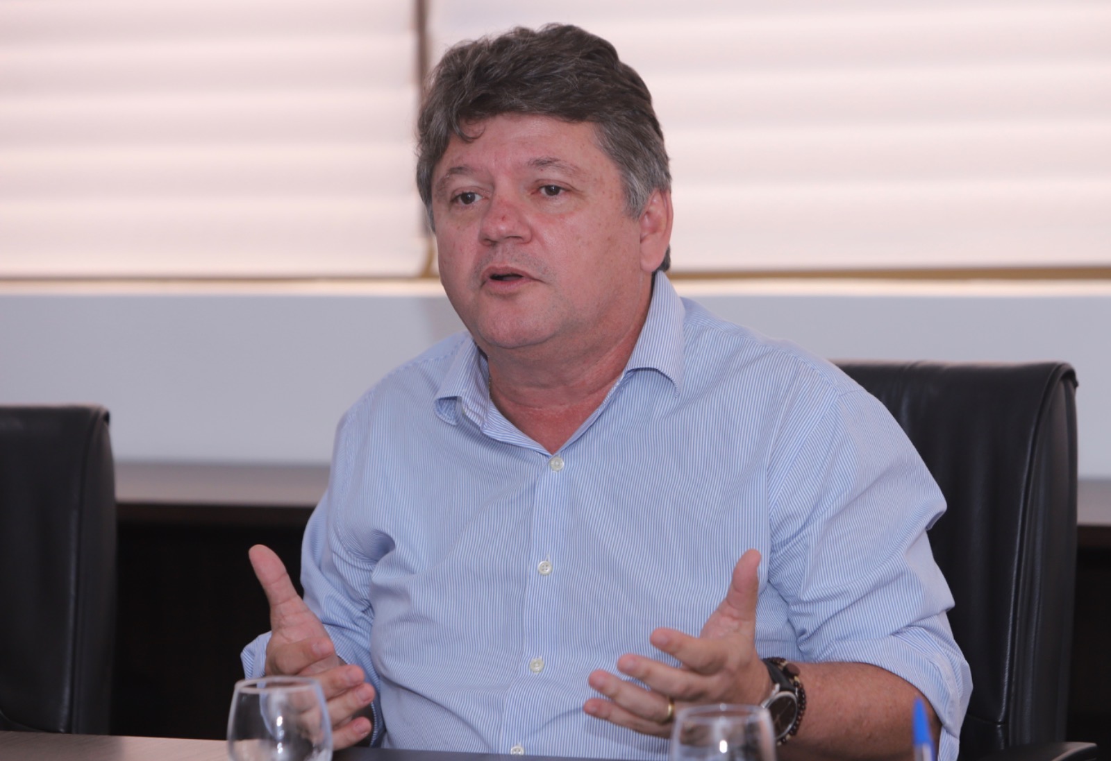 “O PSB vai fazer oposição ao governo dela até o último dia”, diz Sileno sobre afirmação de Raquel no Roda Viva