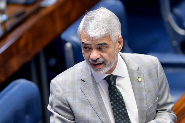 Humberto com agenda extensa em municípios do Agreste e Sertão 