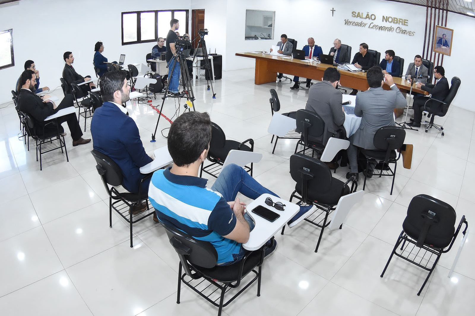 Audiência de procedimento de cassação inicia sem Kátia das Rendeiras