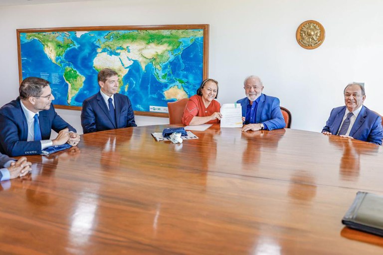 Shein pretende abrir duas mil fábricas no Brasil