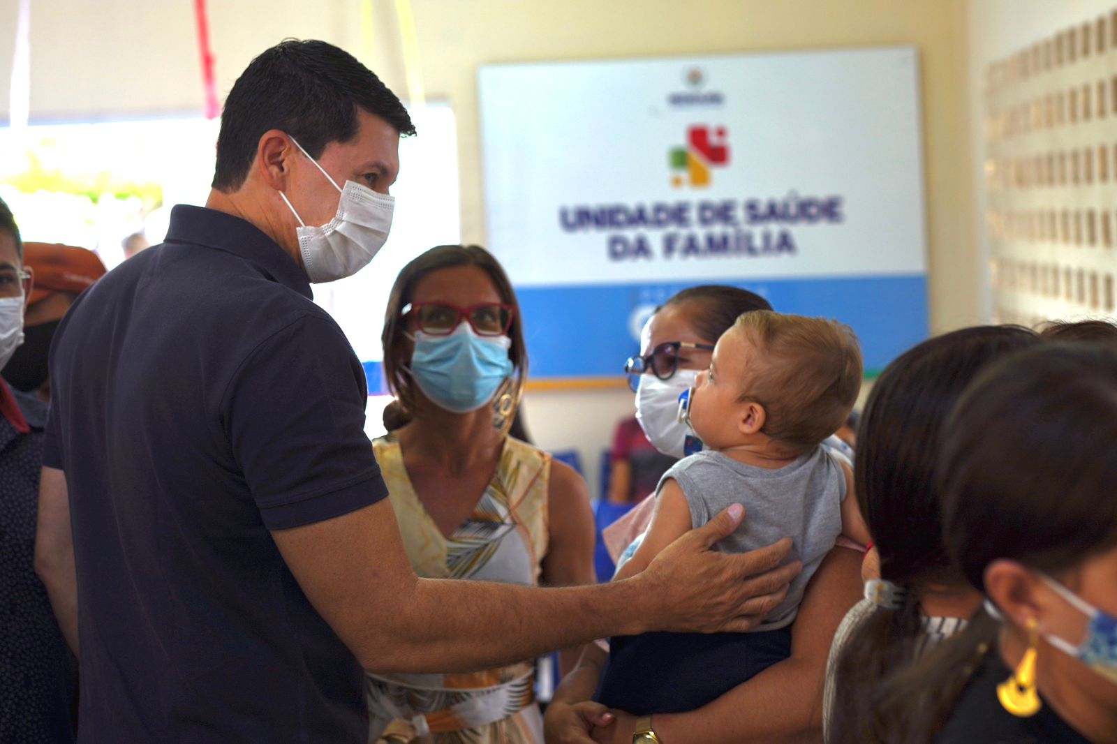 Simão anuncia ações de enfrentamento a síndromes respiratórias em crianças