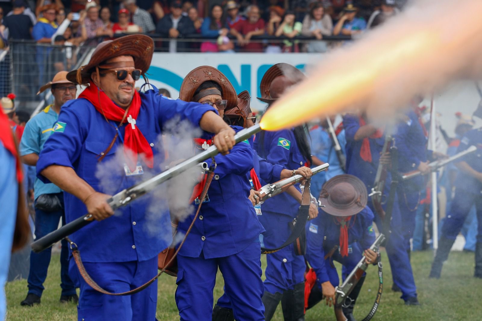 Encontro reúne mais de 1.600 bacamarteiros em Caruaru