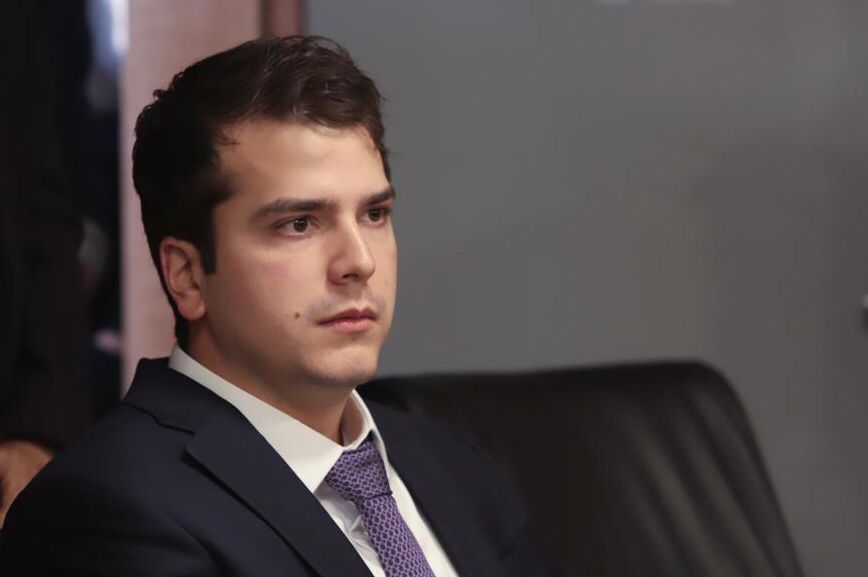 Deputado defende ampliação do debate entre professores e Estado