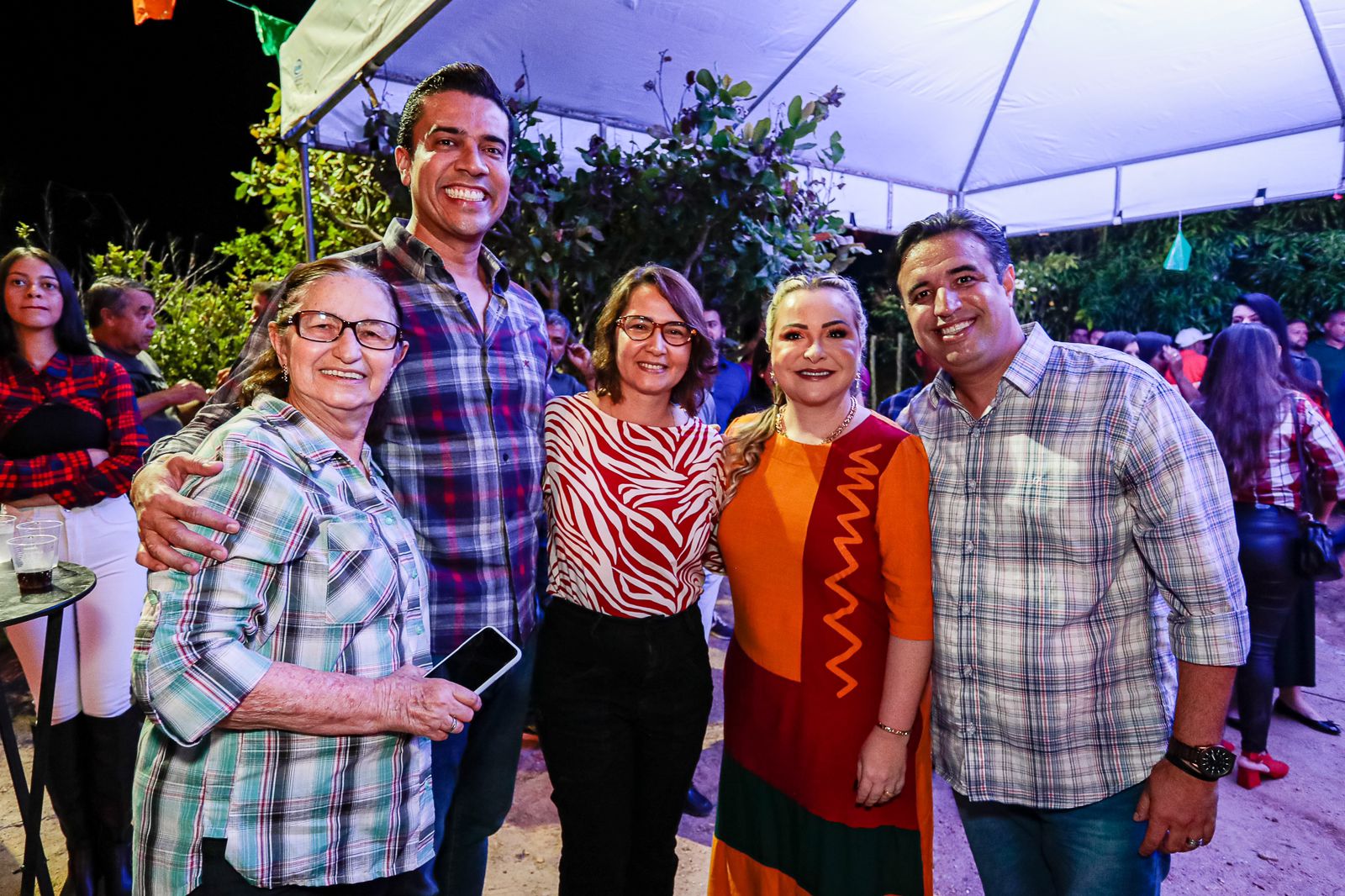 Bruno Lambreta tem festa prestigiada no Xicuru e celebra conquista para comunidade