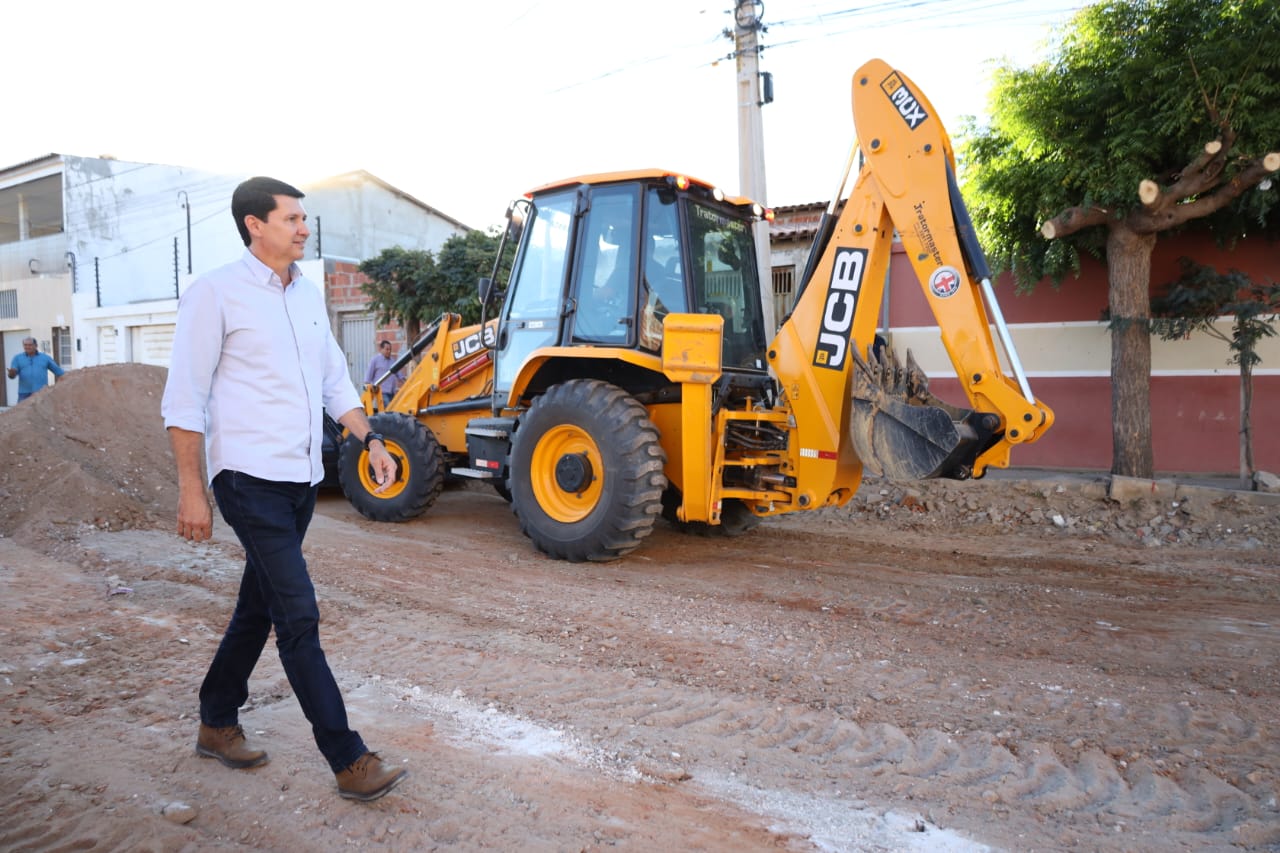 Pavimentação do bairro Vila Eulália, em Petrolina, recebe R$ 1,8, milhão em investimento 