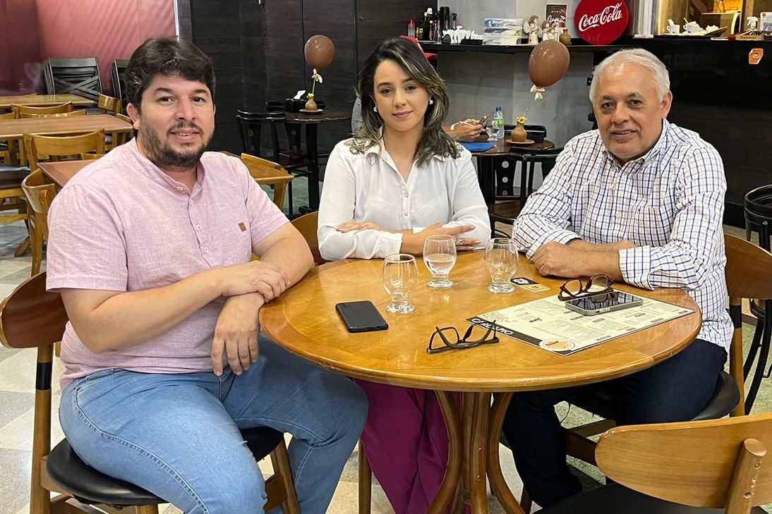 Membros do PDT e representante do PSOL debatem frente de esquerda em Caruaru