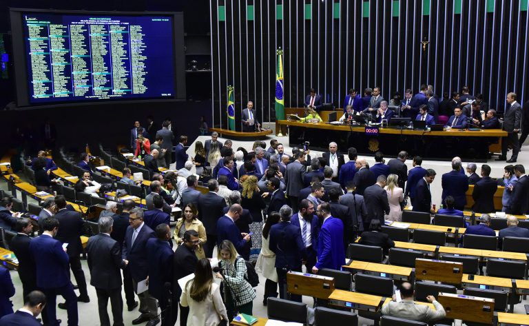 Apenas 5 deputados pernambucanos foram contrários à Reforma Tributária