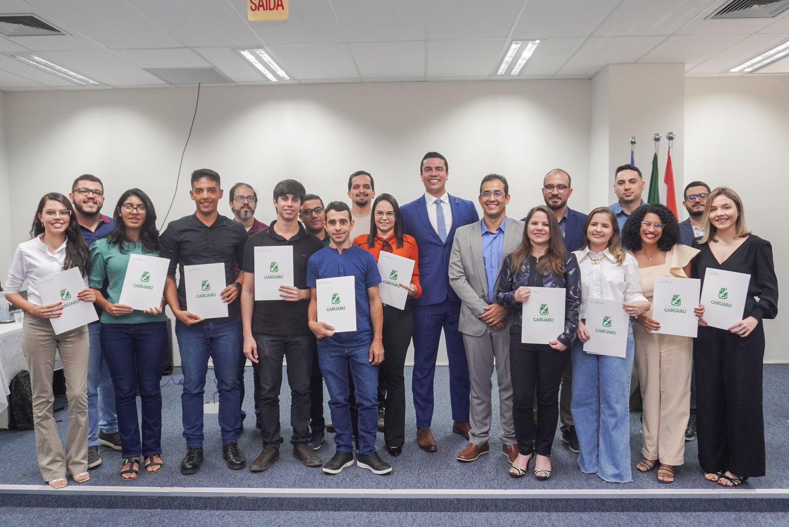 Prefeito de Caruaru empossa primeiros aprovados de concurso 