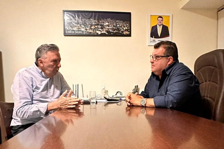 Queiroz busca diálogo com Josafá