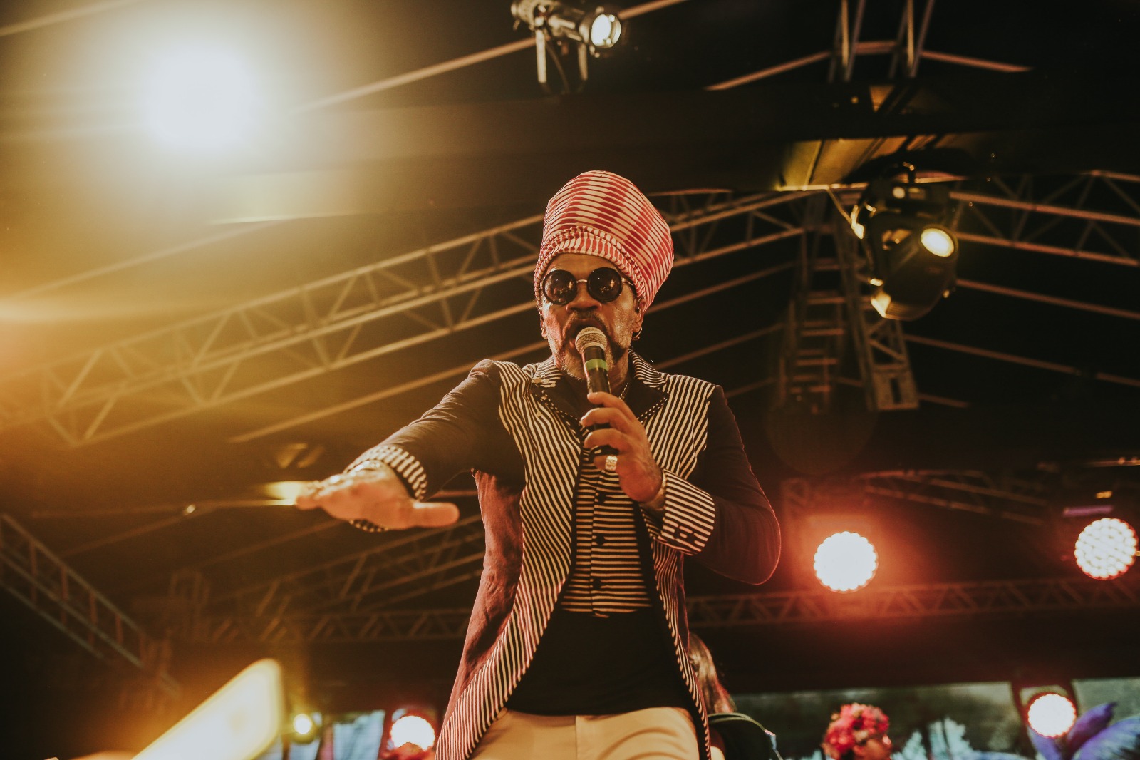 FIG entra na reta final e terá show de Carlinhos Brown sábado (29)