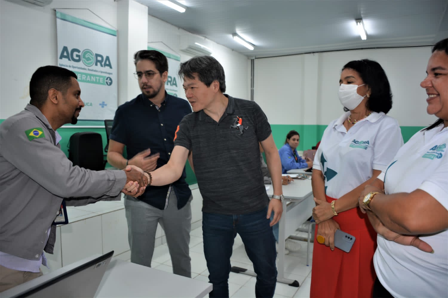 Programa AGORA Ipojuca promove balcão de emprego para 400 vagas de soldador