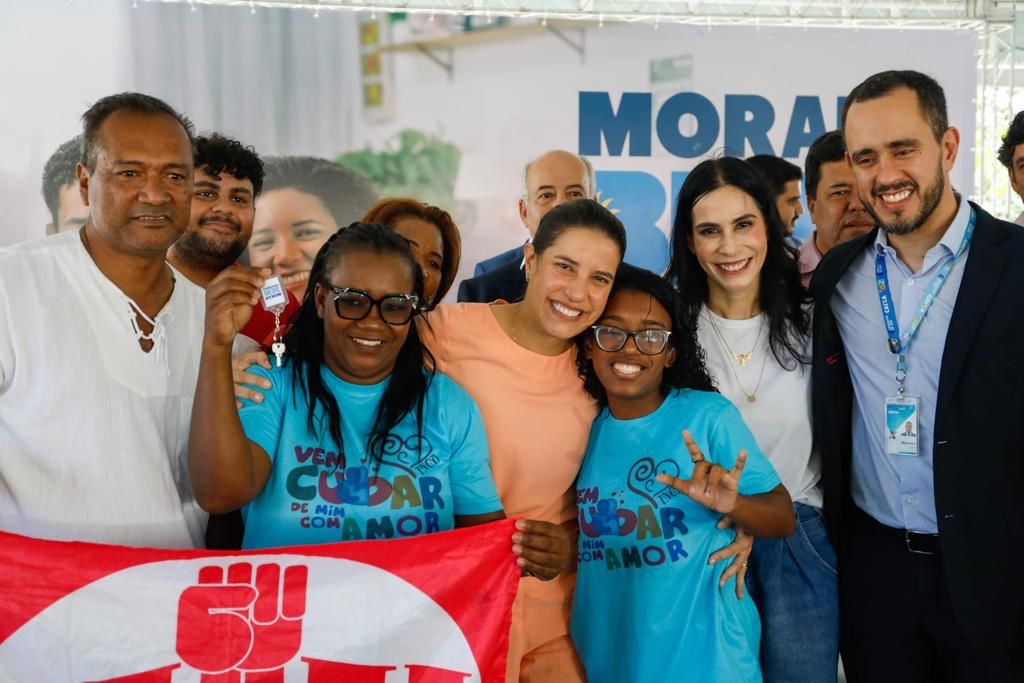 No Recife, Raquel entrega chaves do Residencial Mulheres de Tejucupapo