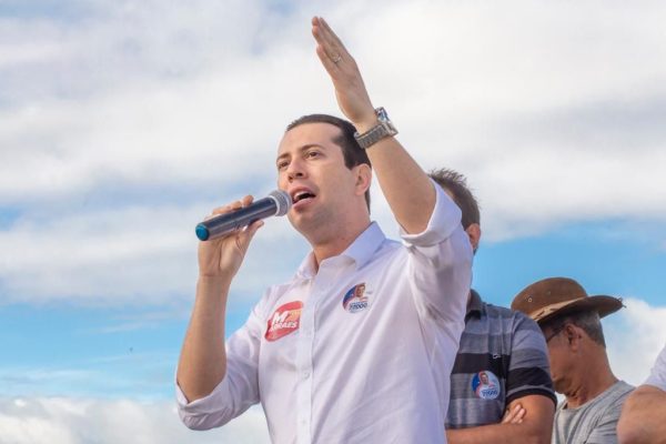 Armandinho recebe aval para conduzir destino do Solidariedade em Caruaru