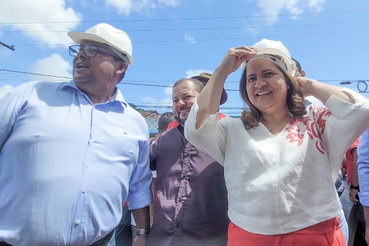 Prefeita do Ipojuca acompanha obras do novo Mercado de Camela