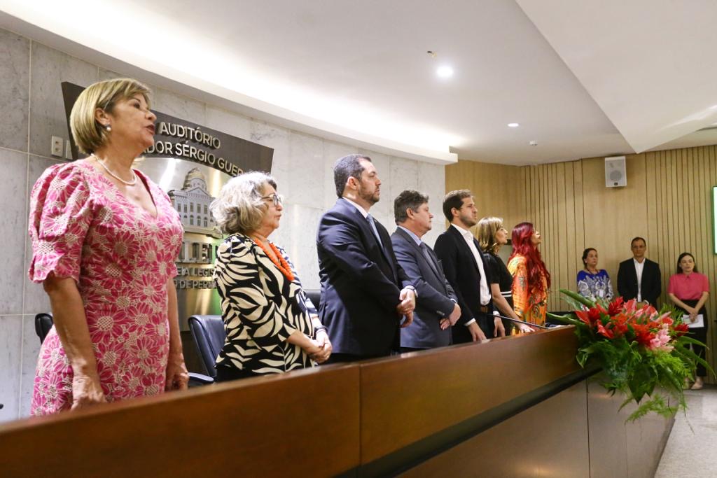 Danilo e Milton emitem mais um sinal de distância do PSB-PE