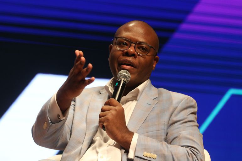 Visita de ministro ao Recife tem agendas com Raquel e João Campos