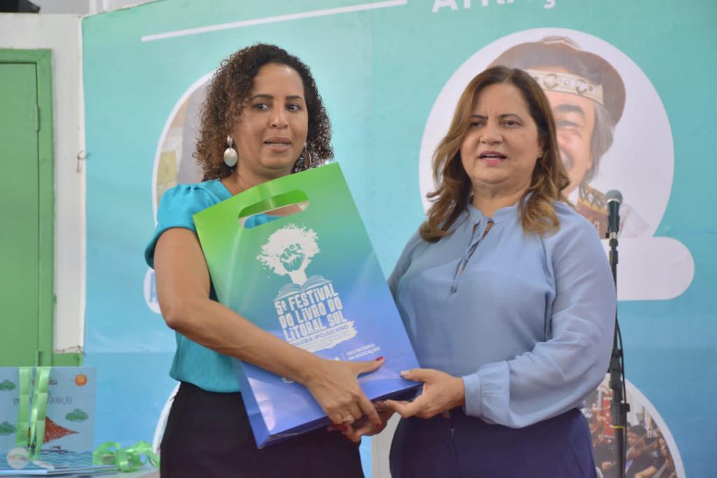 Célia Sales recebe secretária executiva de Educação de Pernambuco no Festival do Livro