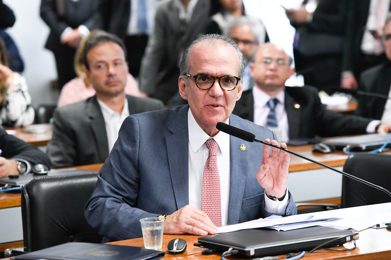 Dueire propõe homenagem a Dom Hélder Câmara no Livro dos Heróis e Heroínas da Pátria