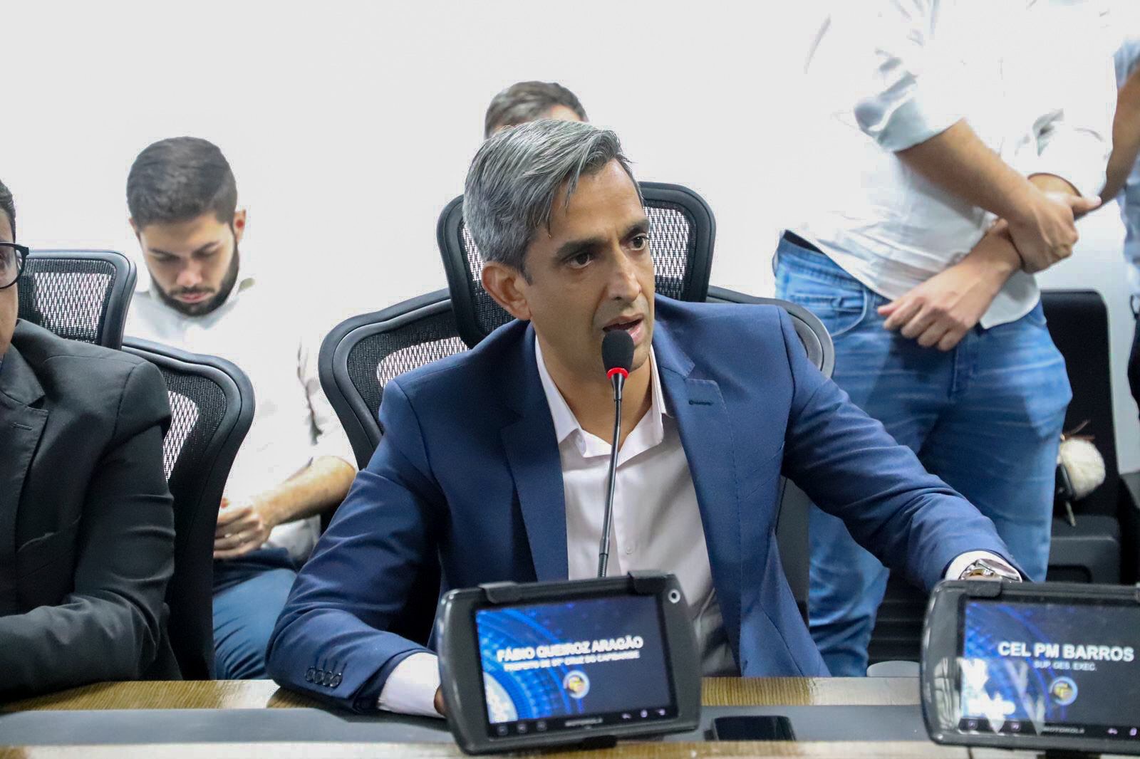 Em reunião com o Estado, Fábio Aragão debate segurança na alta temporada do Polo de Confecção 