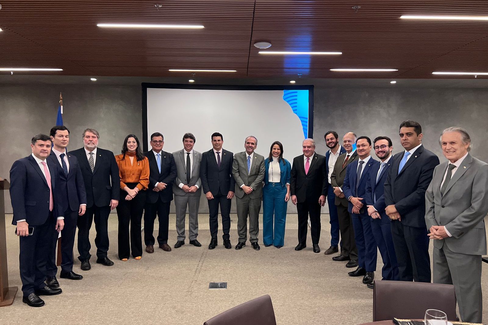 Fernando Rodolfo lamenta ausência do PSB na reunião com governadora