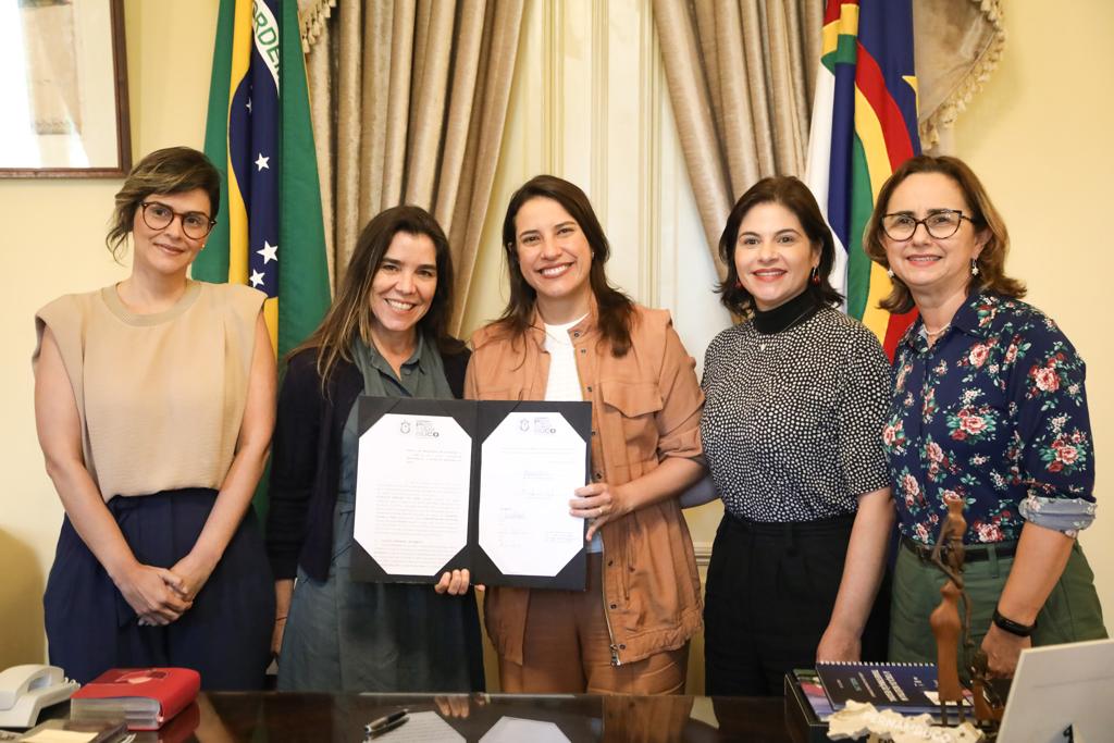 Estado e Fundação Bernard van Leer firmam parceria para construção do Plano Estadual pela Primeira Infância