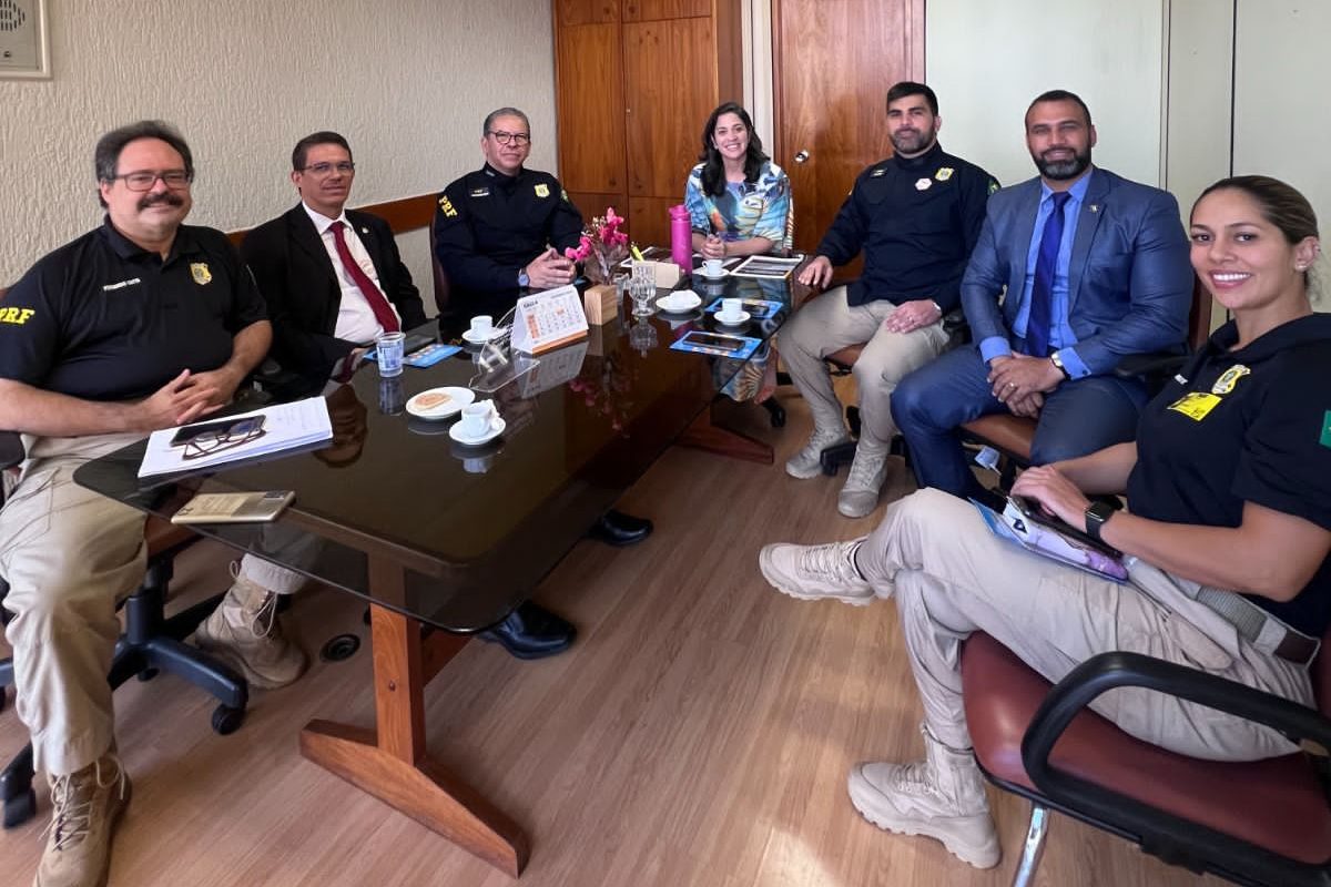 Câmara discute projeto da PRF para melhorar atendimento a autistas